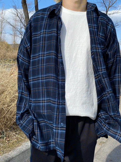 남녀공용 커플룩 시밀러룩 루즈 오버핏 카라 트임 언발 체크남방 셔츠 (아이보리/네이비)